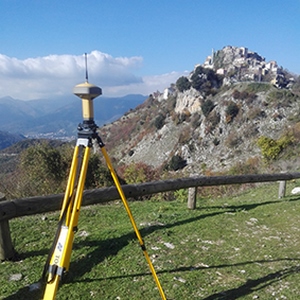 Strada Saracinesco